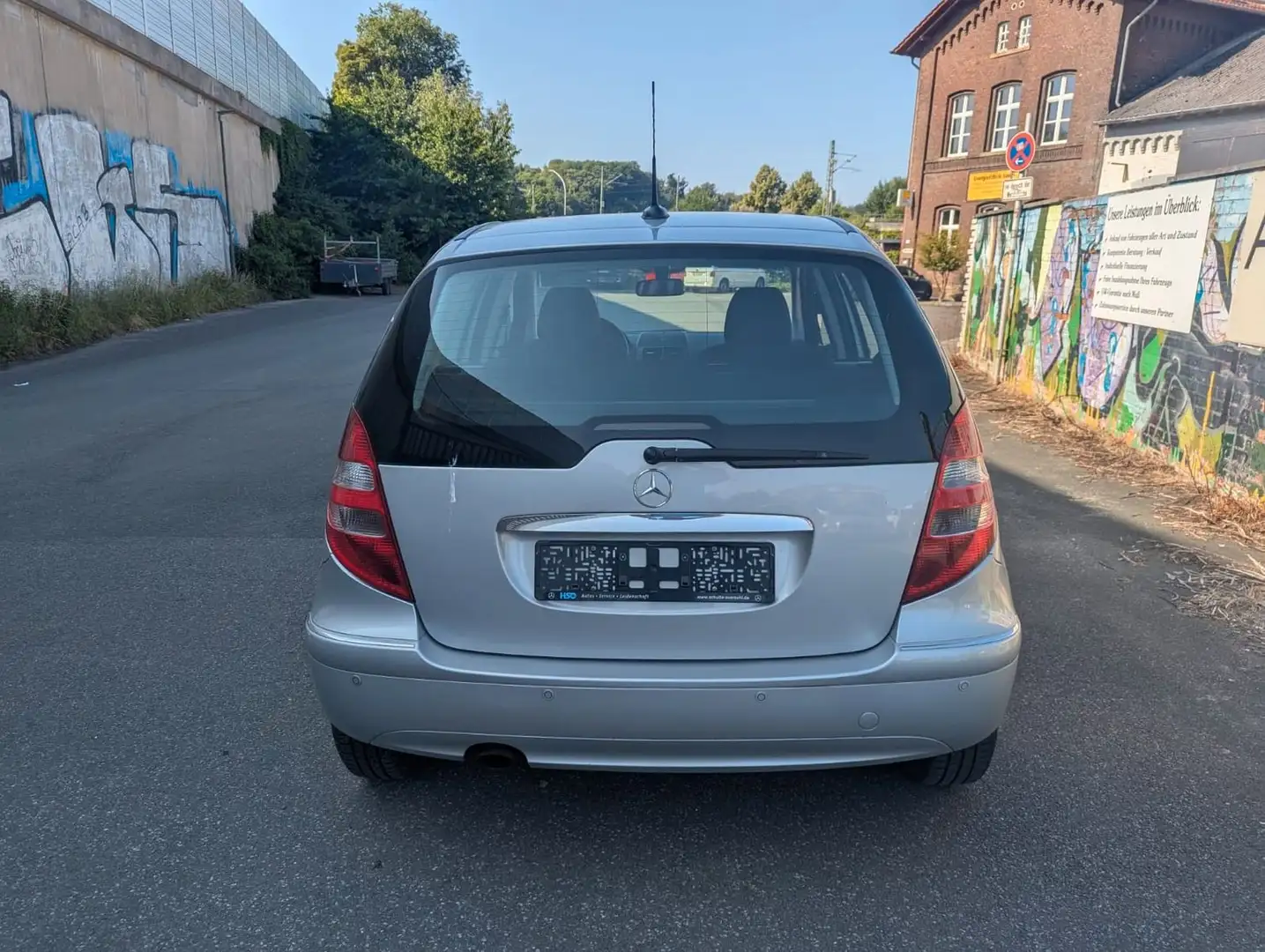 Mercedes-Benz A 170 Auto.,Navi,PDC,H.,Xenon,Scheckheft,Elegan Argent - 2