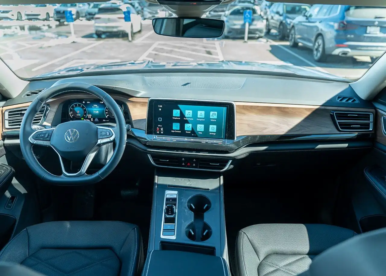 Volkswagen Atlas снимка Volkswagen Atlas