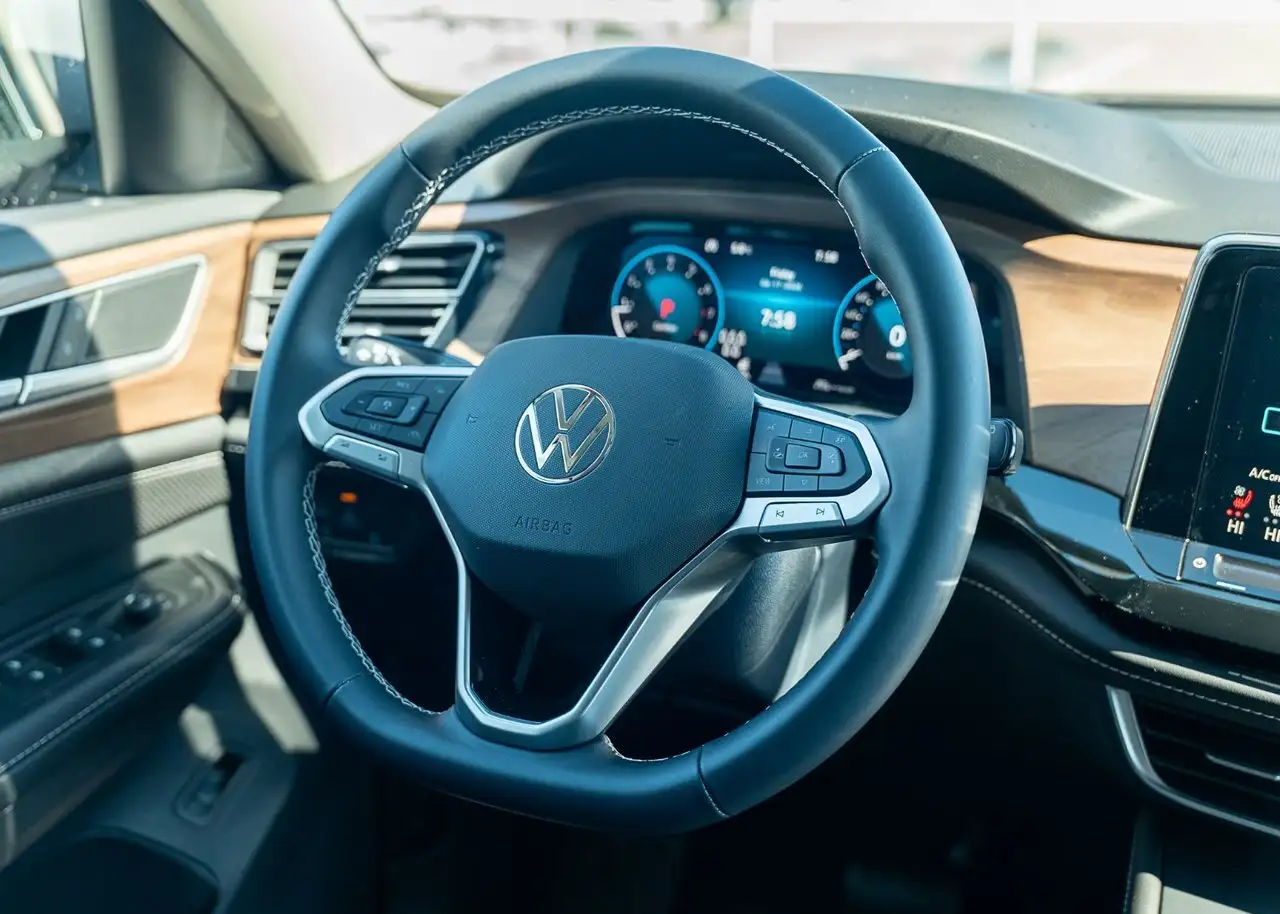 Volkswagen Atlas снимка Volkswagen Atlas