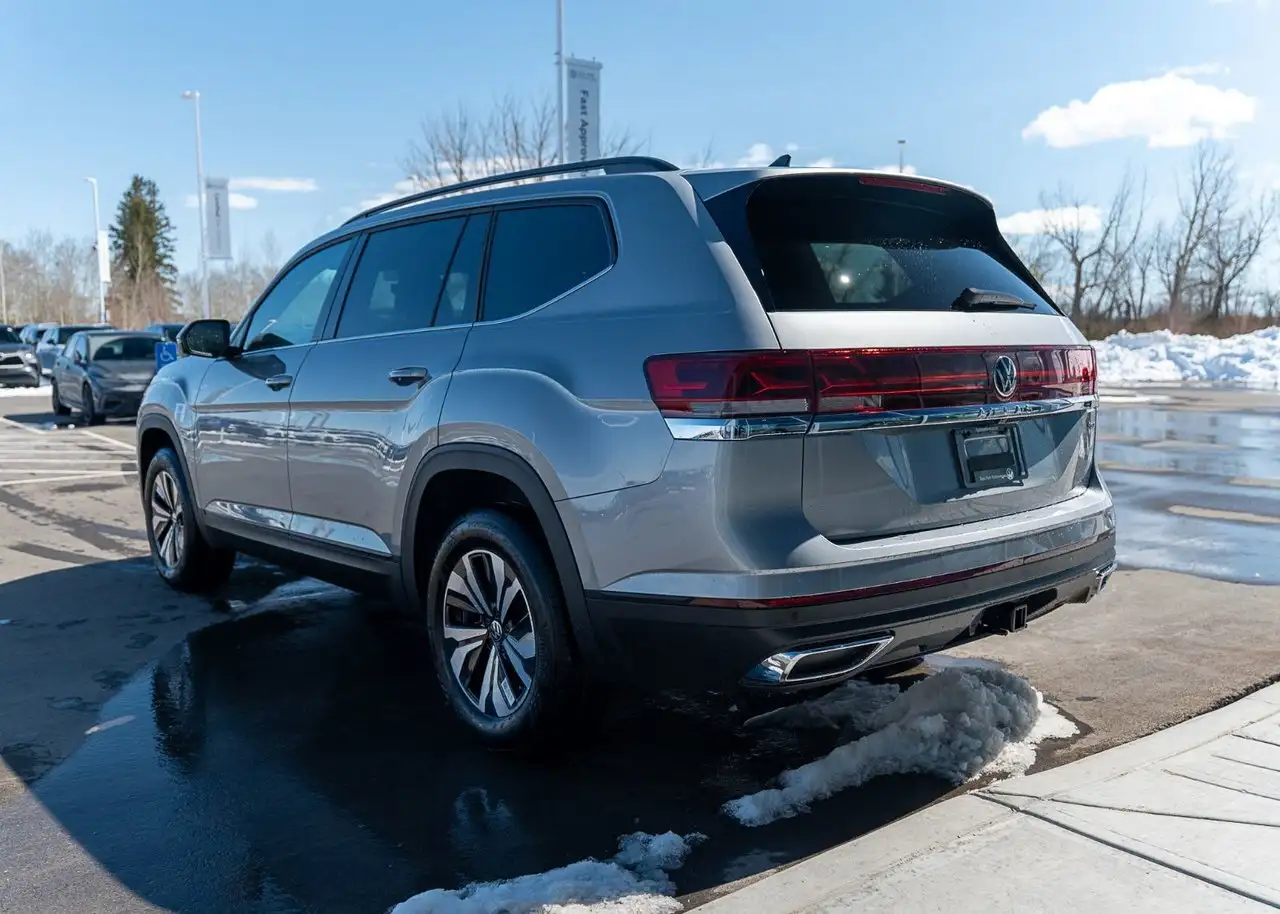 Volkswagen Atlas снимка Volkswagen Atlas