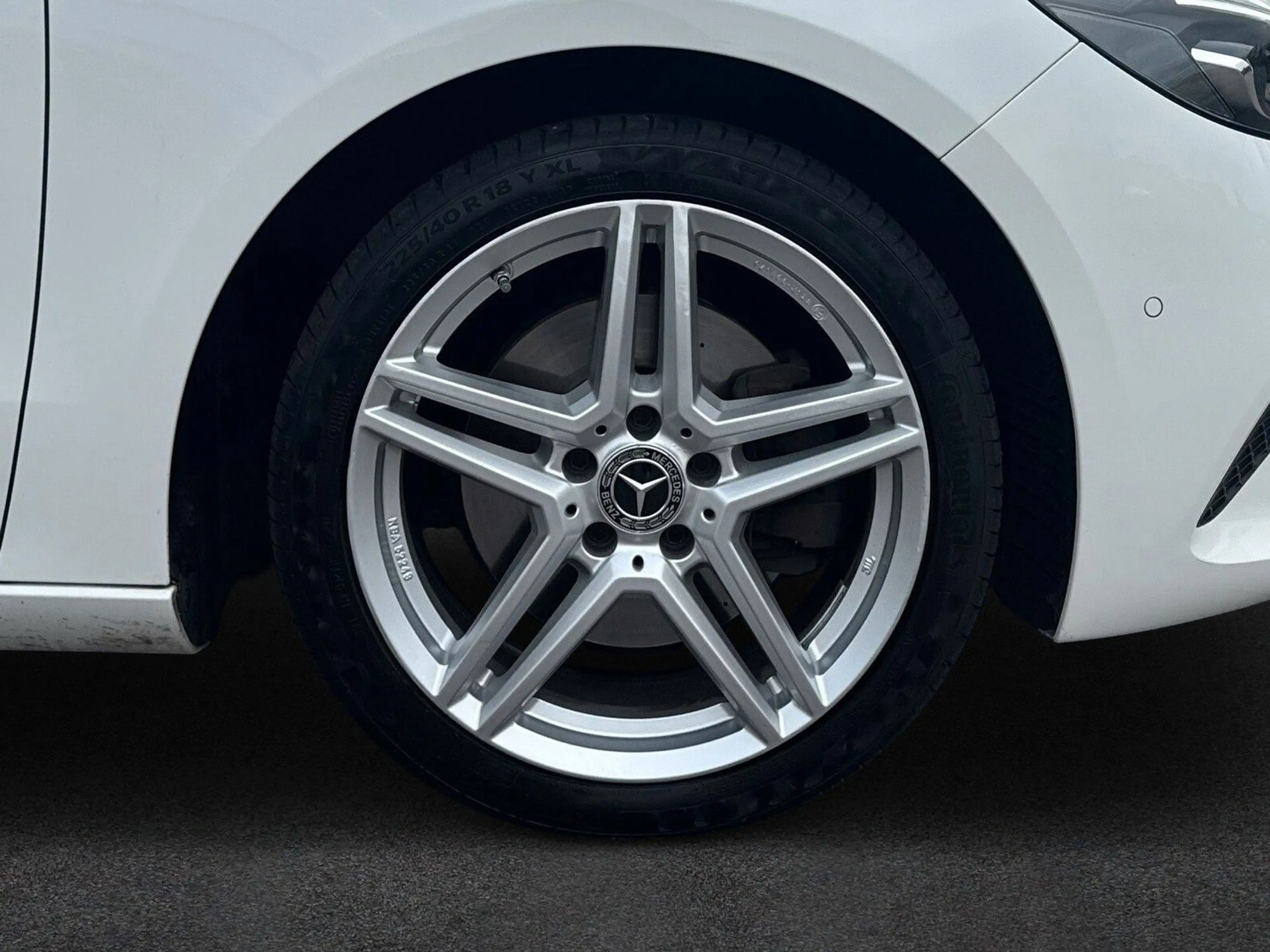 Mercedes-Benz B 220 4Matic |360° Kamera|Head-Up|Memory|Pano|++ — photo 10