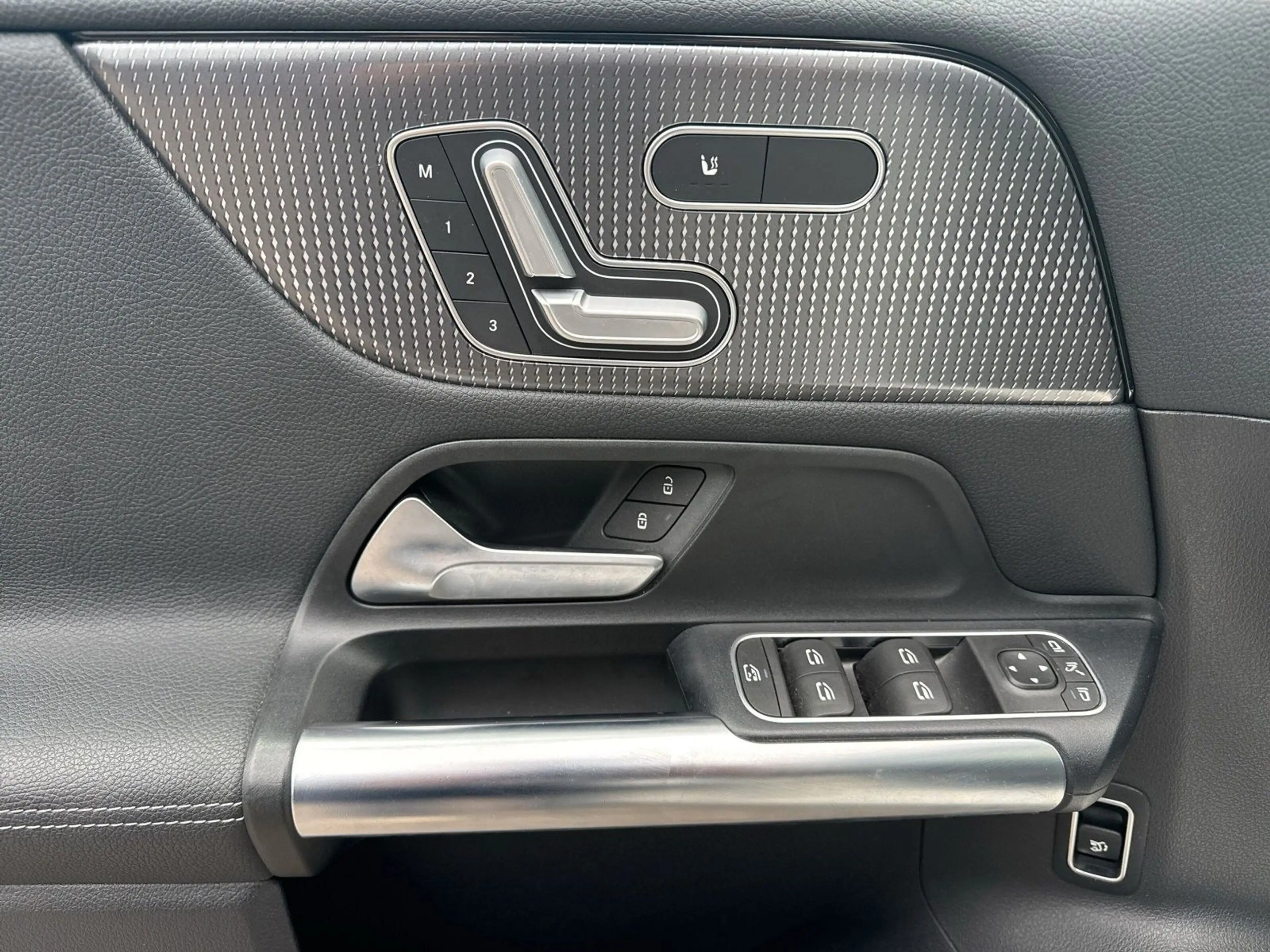 Mercedes-Benz B 220 4Matic |360° Kamera|Head-Up|Memory|Pano|++ — photo 14
