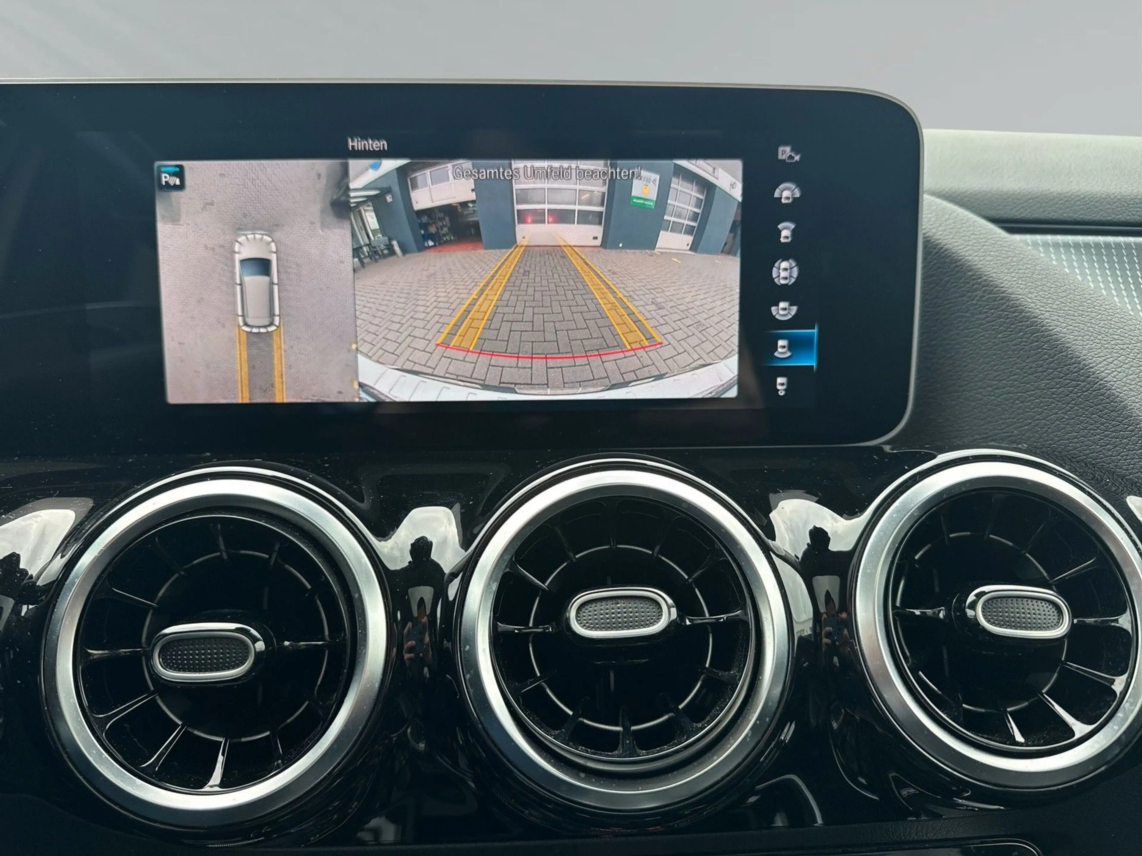 Mercedes-Benz B 220 4Matic |360° Kamera|Head-Up|Memory|Pano|++ — photo 20