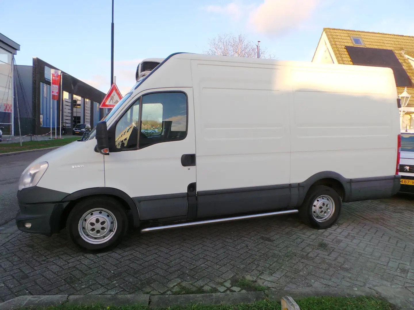 Iveco Daily 35S11V 330 H3 Carrier Koelwagen Airco,Cruise,enz Wit - 1
