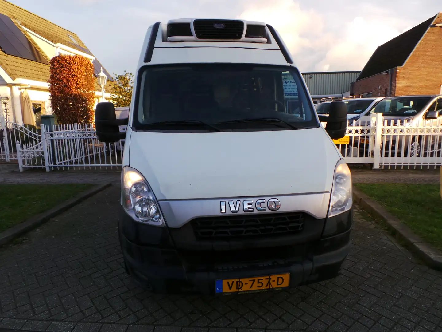 Iveco Daily 35S11V 330 H3 Carrier Koelwagen Airco,Cruise,enz Wit - 2