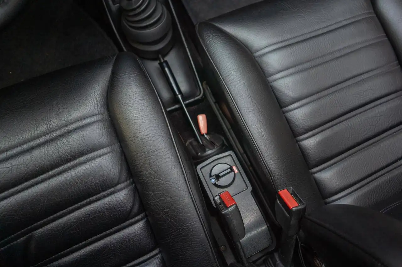 Porsche 911 Coupe SC 3.0, foto 11