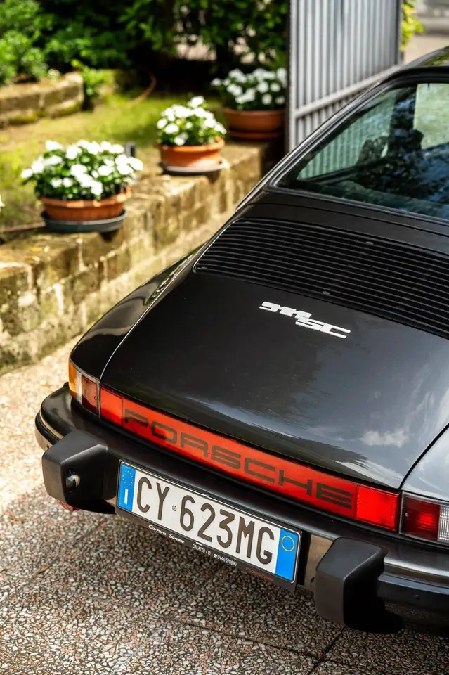 Porsche 911 Coupe SC 3.0, foto 2