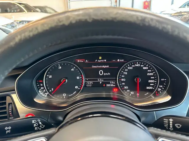 Audi A6 Avant view 14