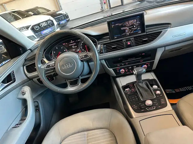 Audi A6 Avant view 7