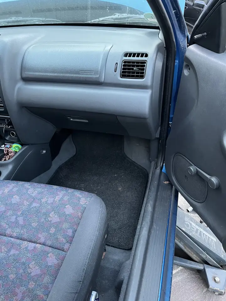 Mazda 323 F 1.5 Comfort, foto 7