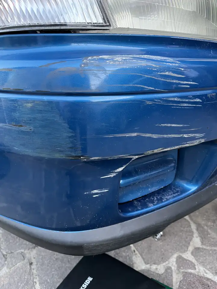 Mazda 323 F 1.5 Comfort, foto 2