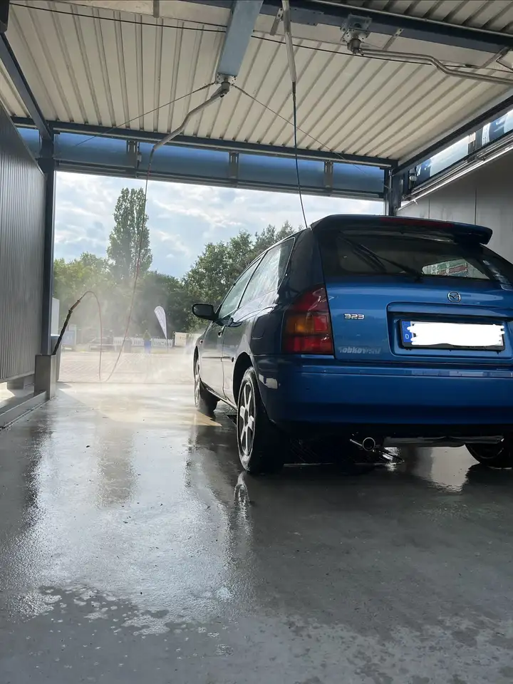 Mazda 323 F 1.5 Comfort, foto 3