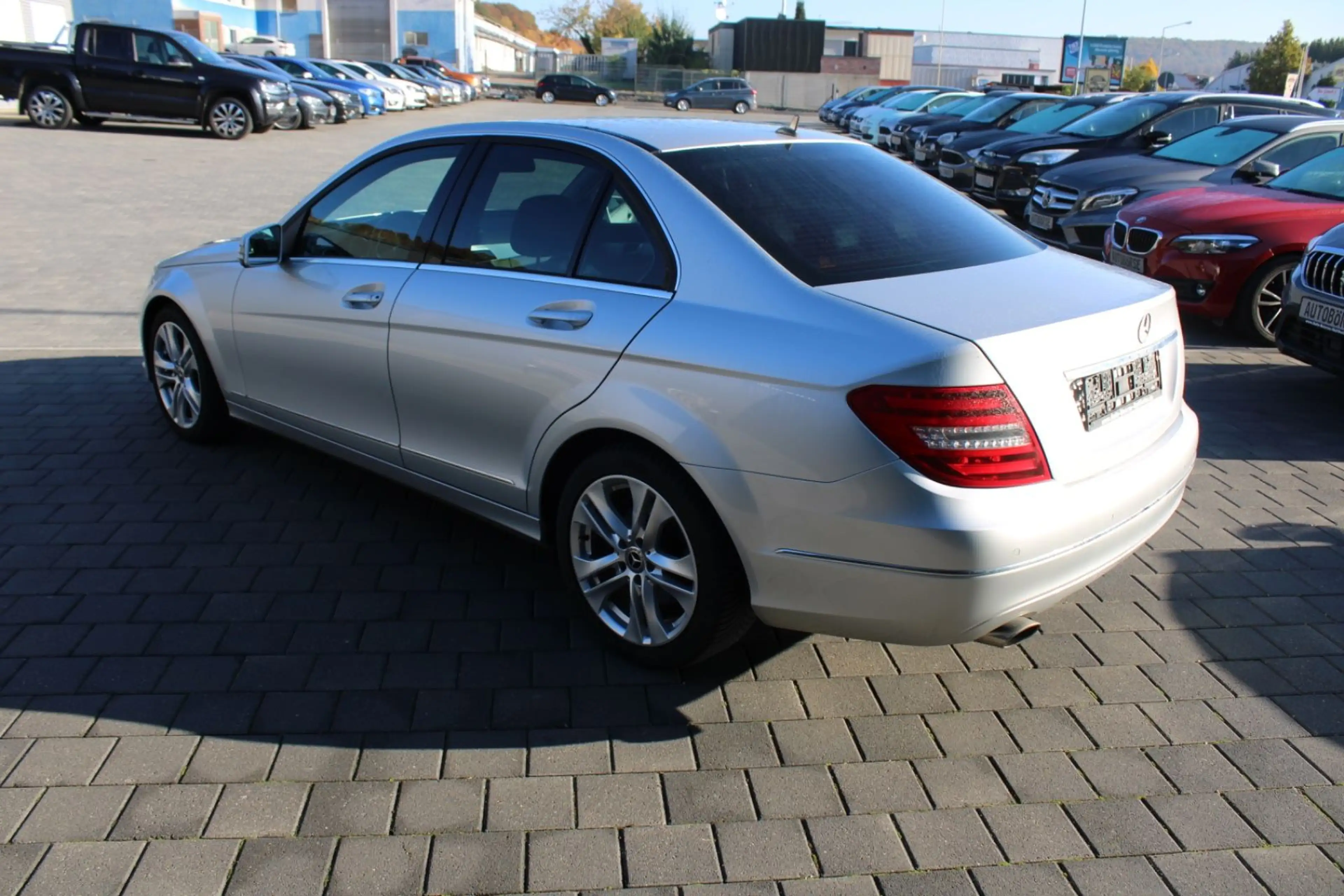 Mercedes-Benz C 200 Limousine CGI BlueEfficiency *Avantgarde* — photo 6