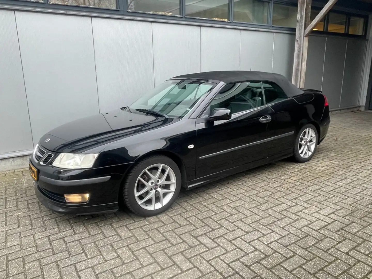 Saab 9-3 2.0T AERO Cabrio Schwarz - 1