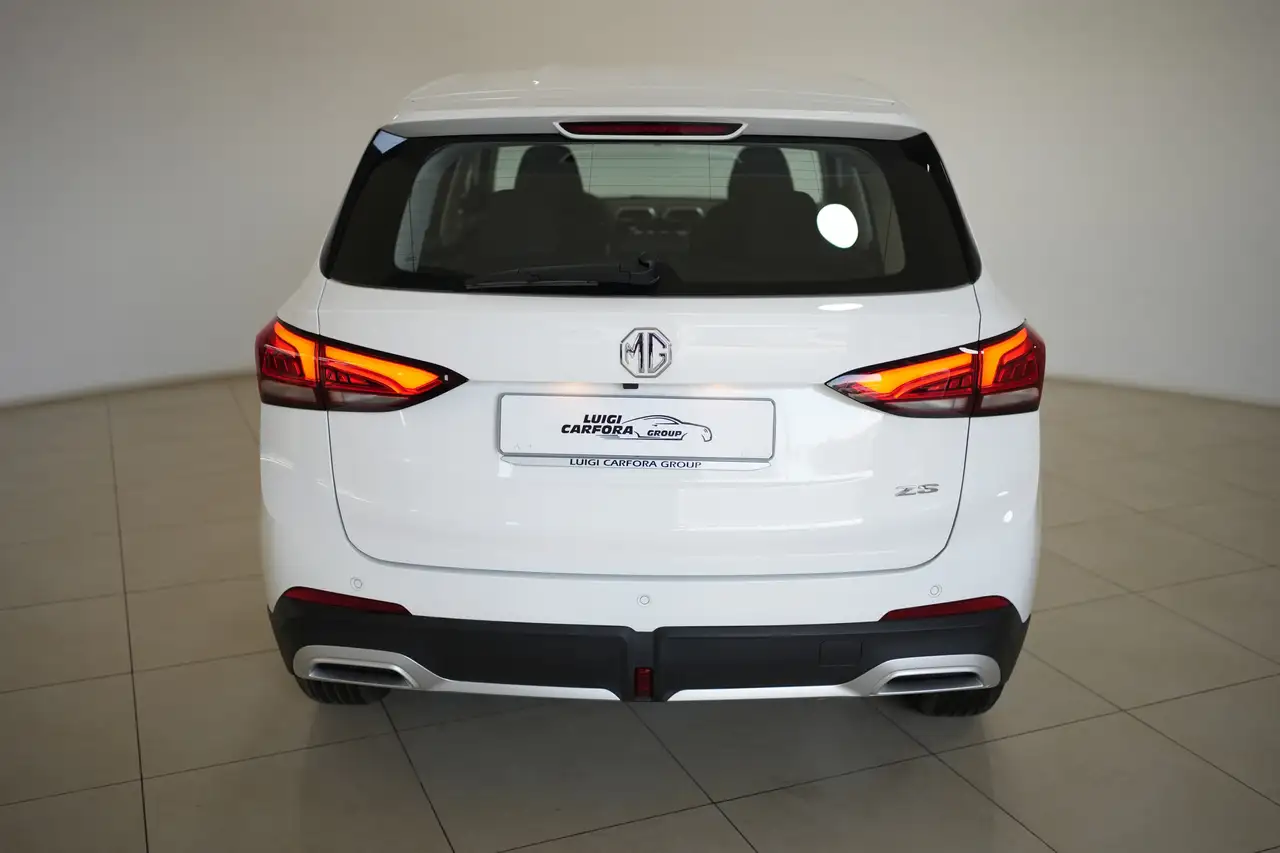 MG ZS 1.5 GPL Standard 14