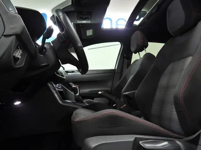 Volkswagen Polo view 14