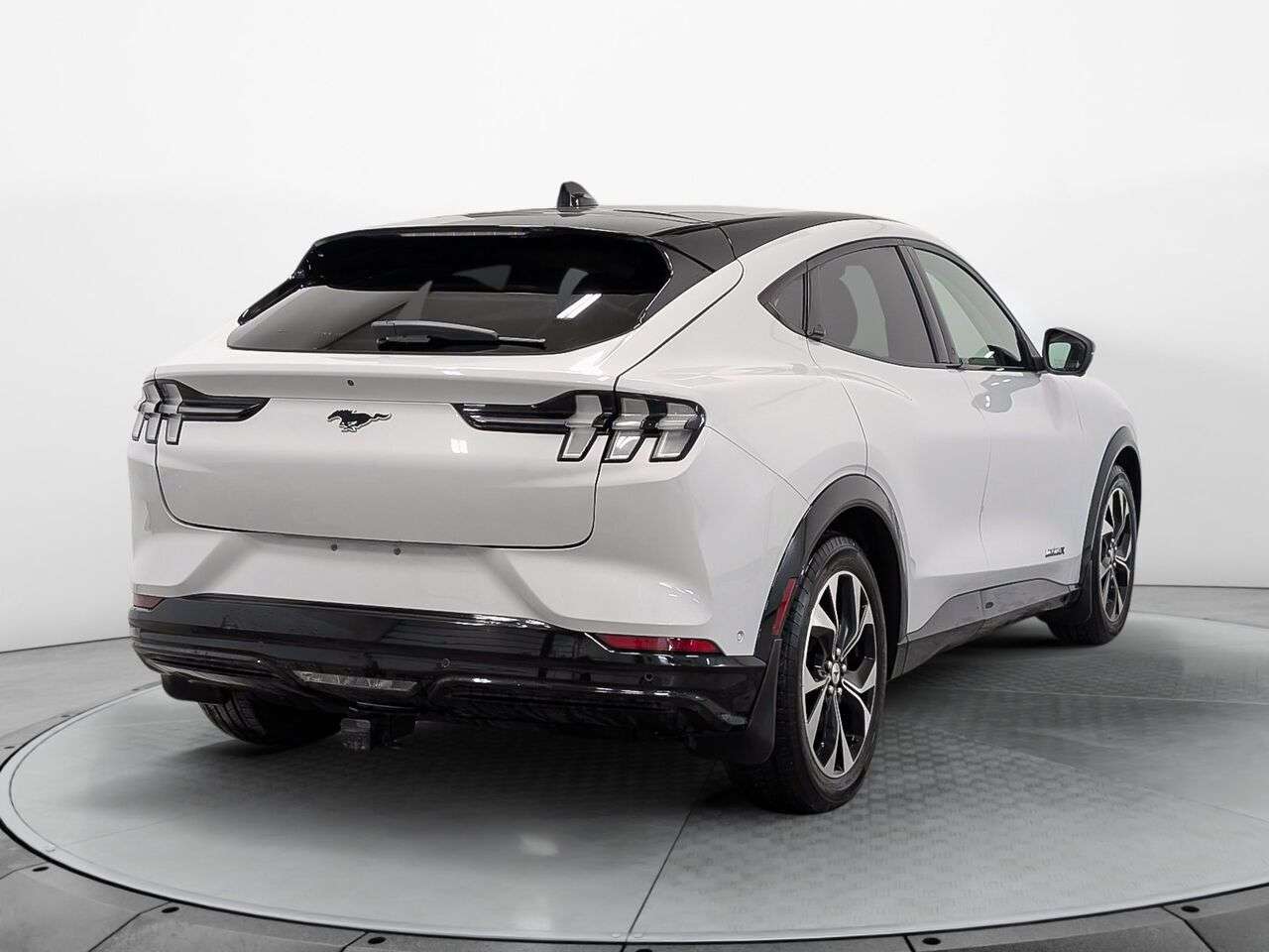 2023 Ford Mustang Mach-E Premium AWD Batterie Autonomie Prolongée Premium — снимка 1