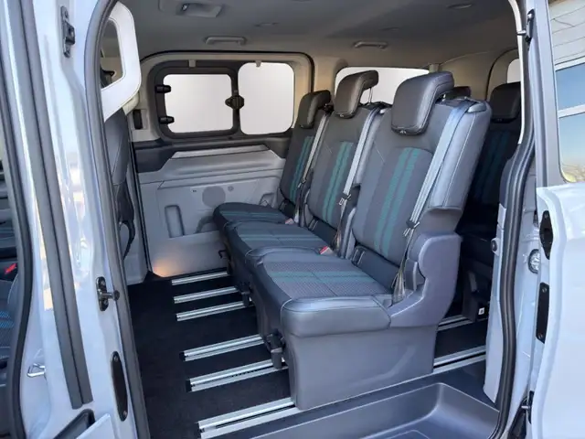 Ford Tourneo Custom Bus 2.5 PHEV 340 L1H1 FWD Sport Aut Ansicht 5