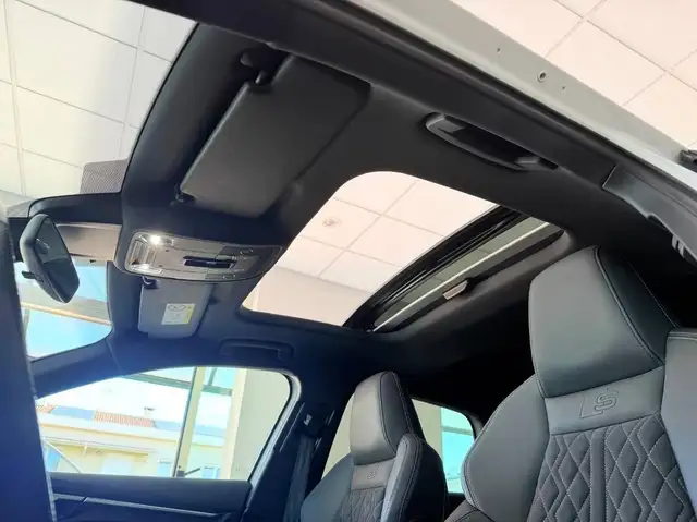 Audi S3 view 12