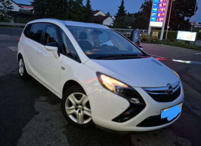 Imagine Opel Zafira Tourer 1.6 CDTI ecoFLEX Start/Stop Edition