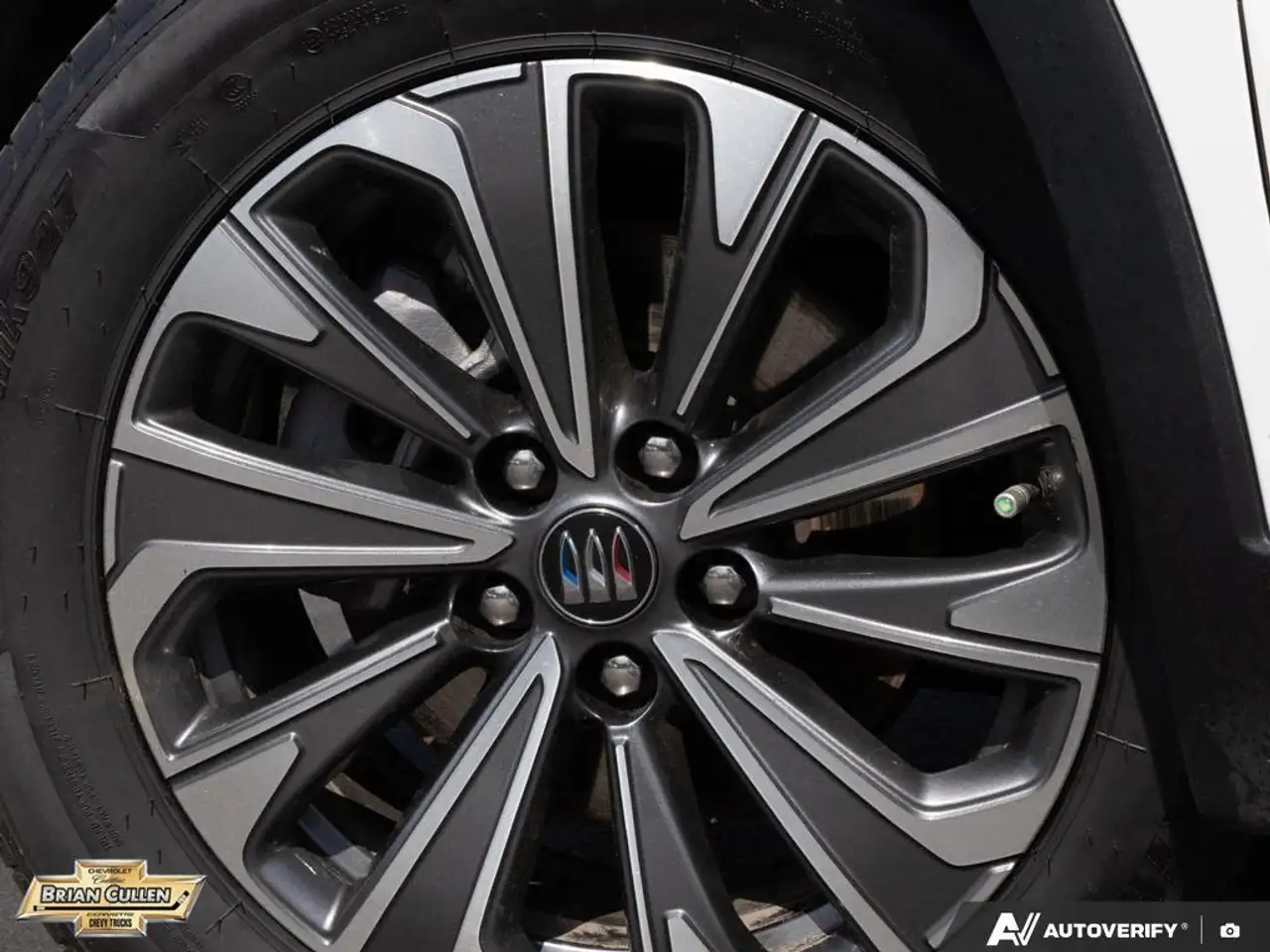 Buick Envision снимка Buick Envision