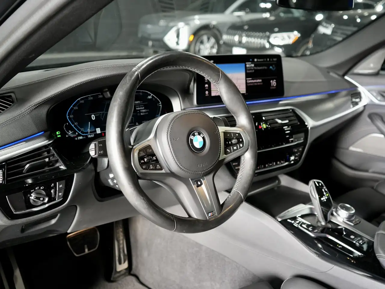 BMW 5 Series снимка BMW 5 Series
