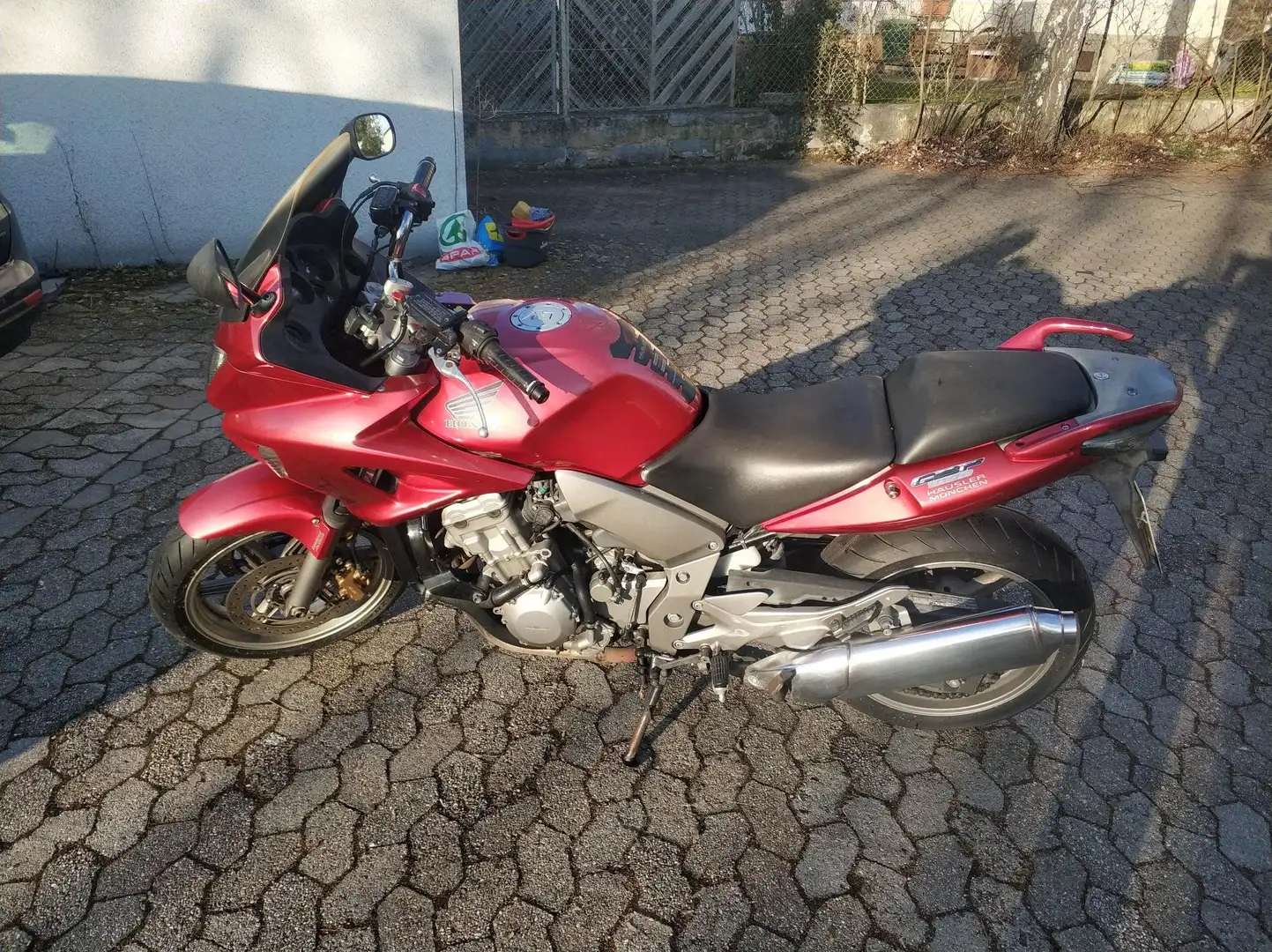 Honda CBF 1000 Rouge - 1