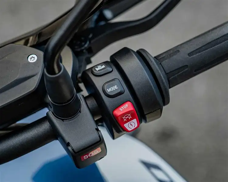 BMW S 1000 XR - foto 8