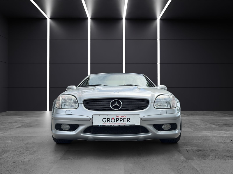 Mercedes-Benz SLK 32 AMG Automatik/R170/DE Modell/Navi/Xenon.. — photo 2