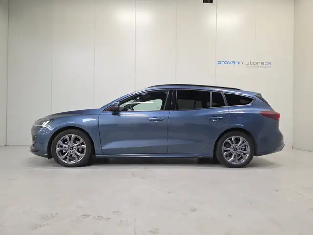 Ford Focus view 8