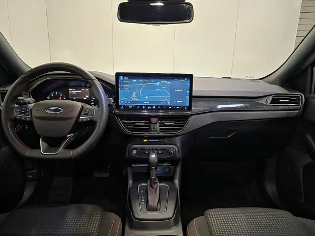 Ford Focus view 11