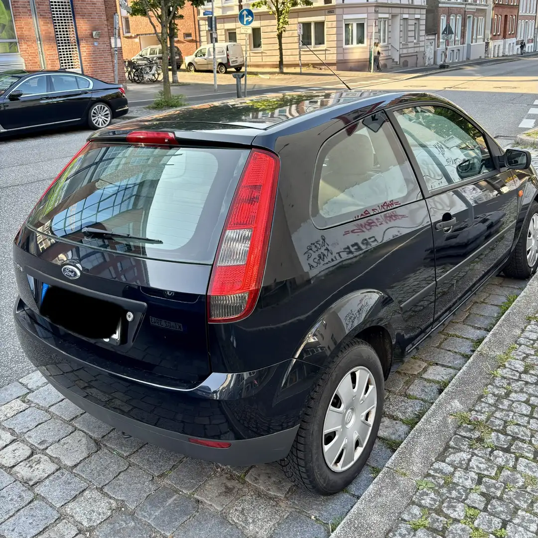 Ford Fiesta 1,25 Schwarz - 2