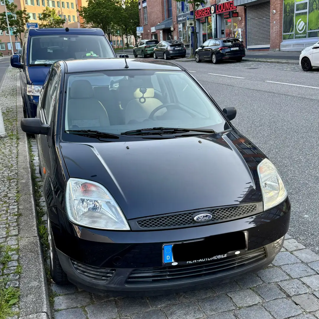 Ford Fiesta 1,25 Schwarz - 1