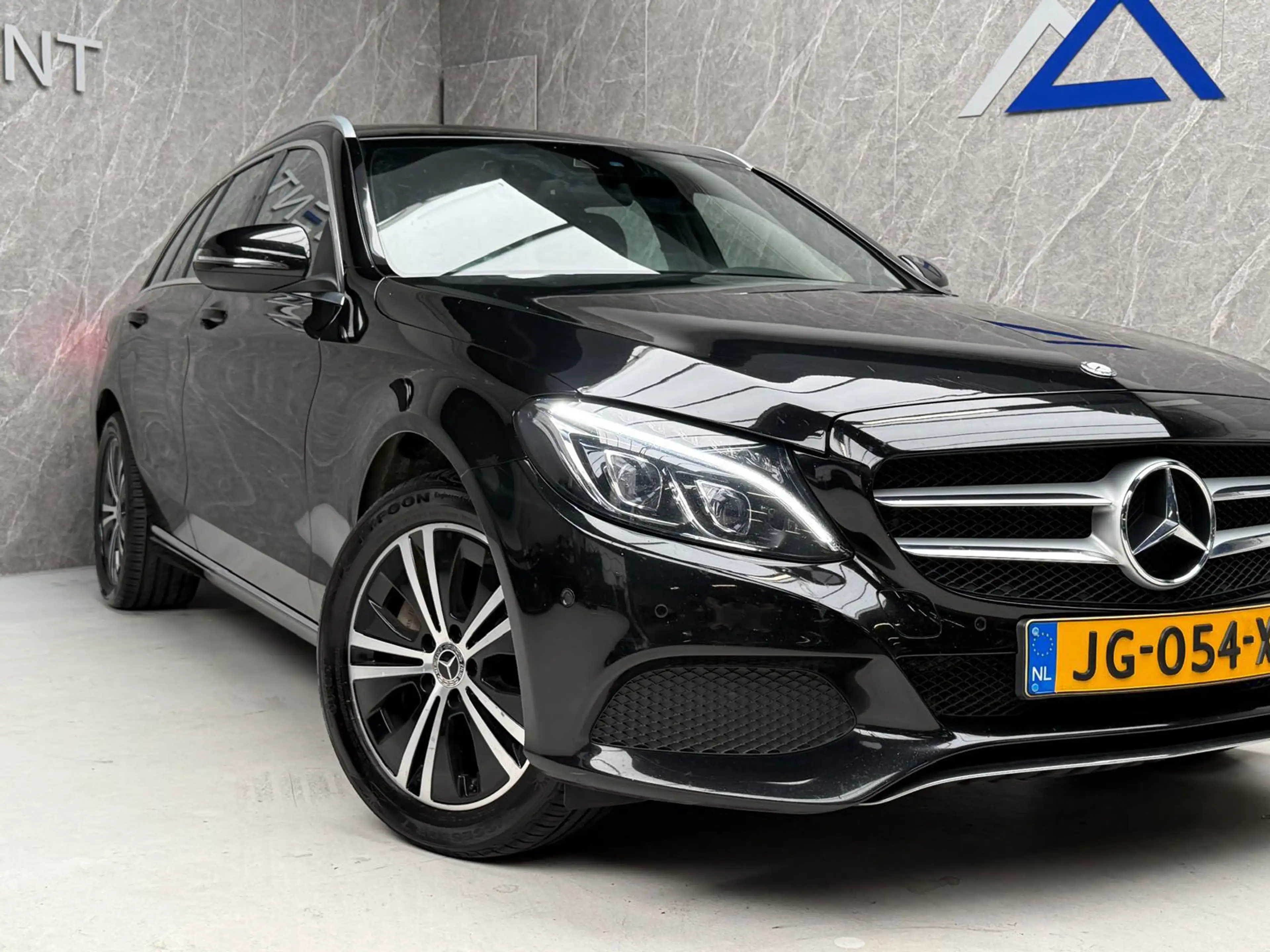 Mercedes-Benz C 350 Estate e / Camera / Stoelverwarming — photo 7