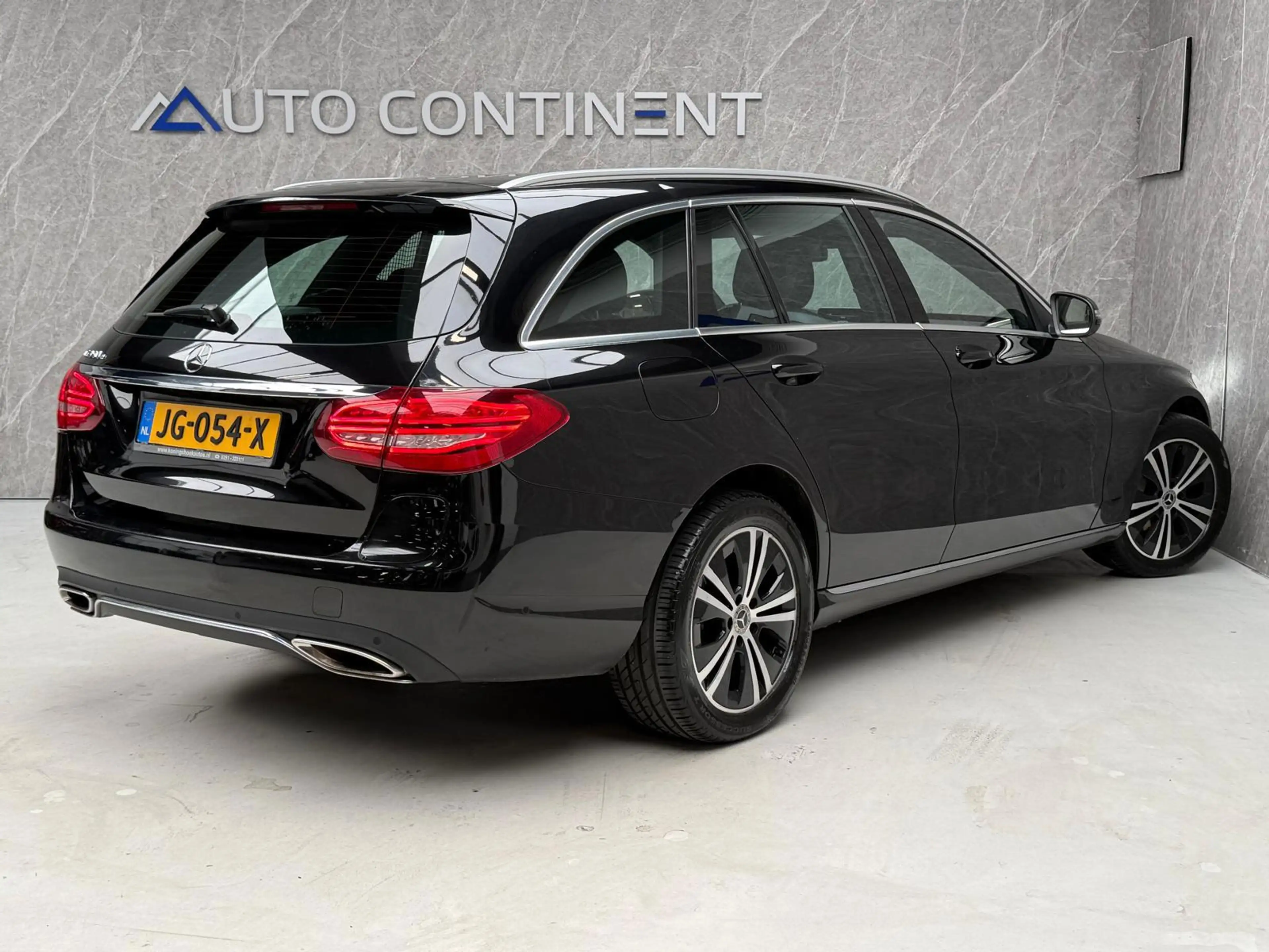 Mercedes-Benz C 350 Estate e / Camera / Stoelverwarming — photo 2