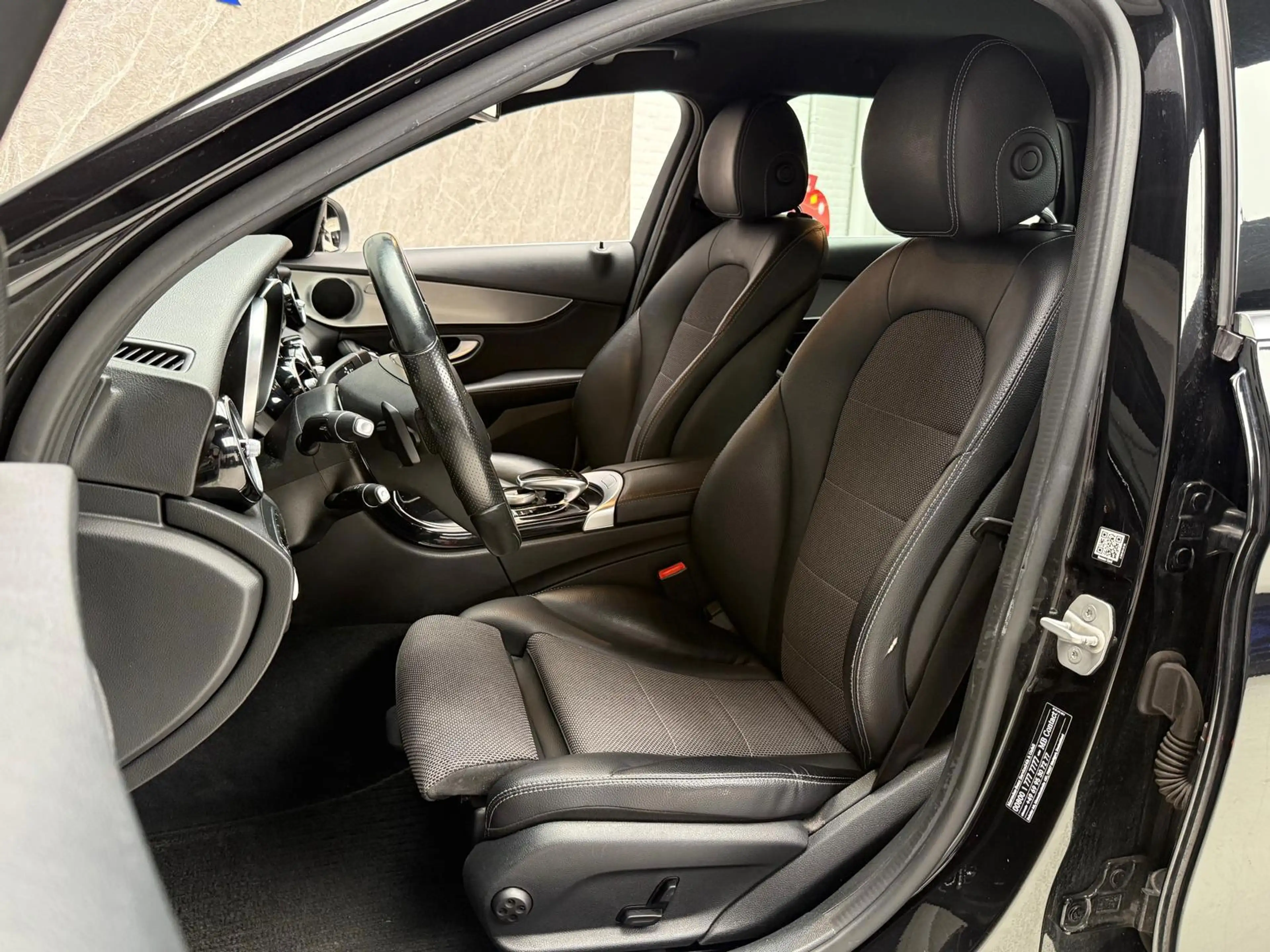 Mercedes-Benz C 350 Estate e / Camera / Stoelverwarming — photo 12