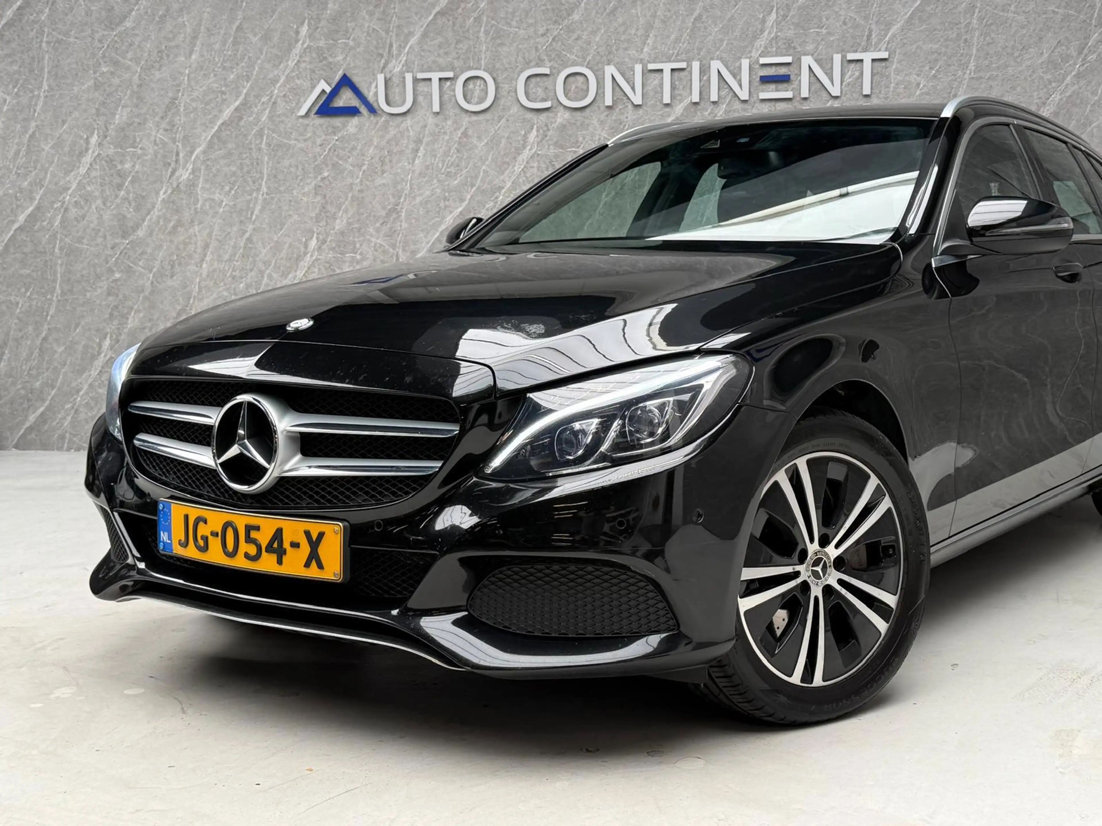 Mercedes-Benz C 350 Estate e / Camera / Stoelverwarming — photo 5