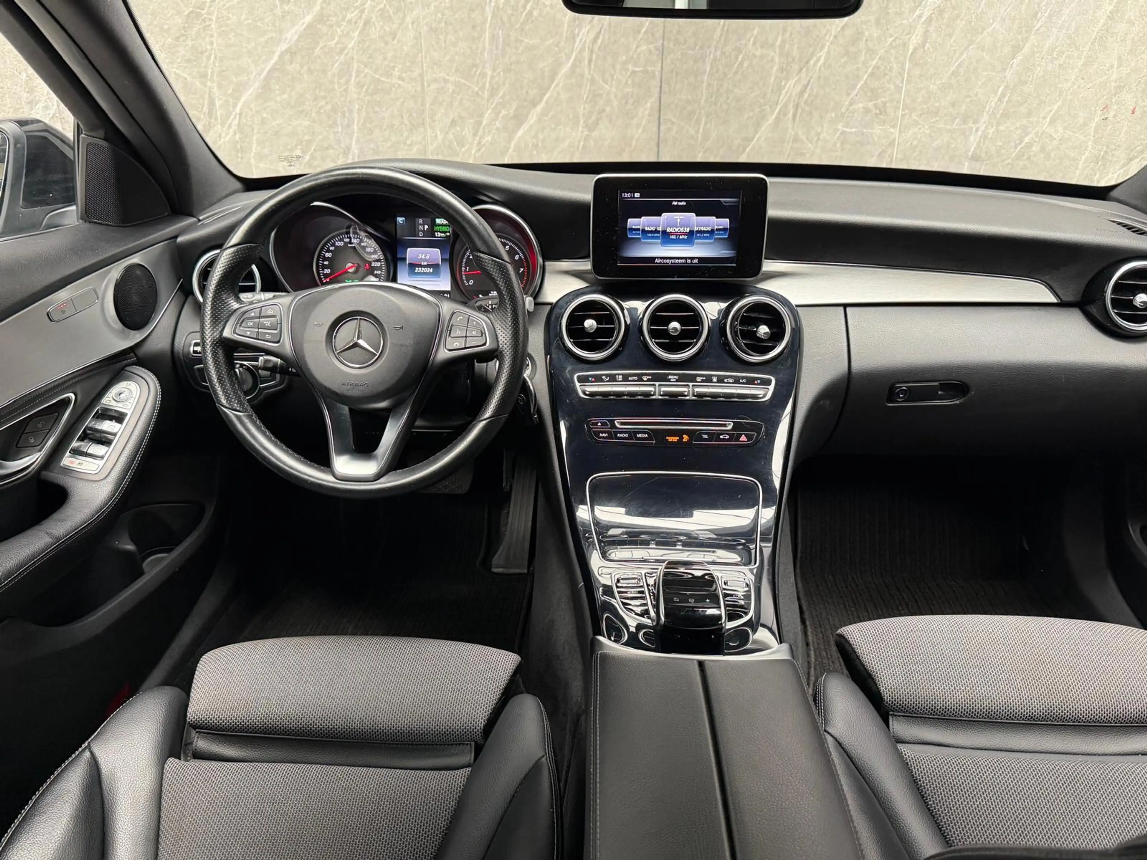Mercedes-Benz C 350 Estate e / Camera / Stoelverwarming — photo 11