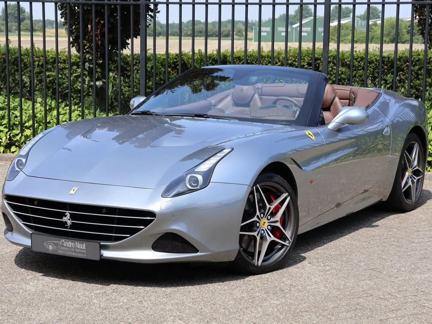 Ferrari California T Grijs - 1