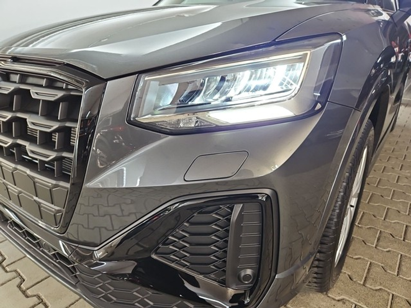 Audi Q2 S line AHK Optikpaket Klima+Komfortpaket++++ — photo 3