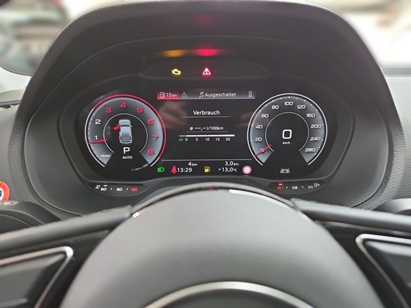 Audi Q2 S line AHK Optikpaket Klima+Komfortpaket++++ — photo 5