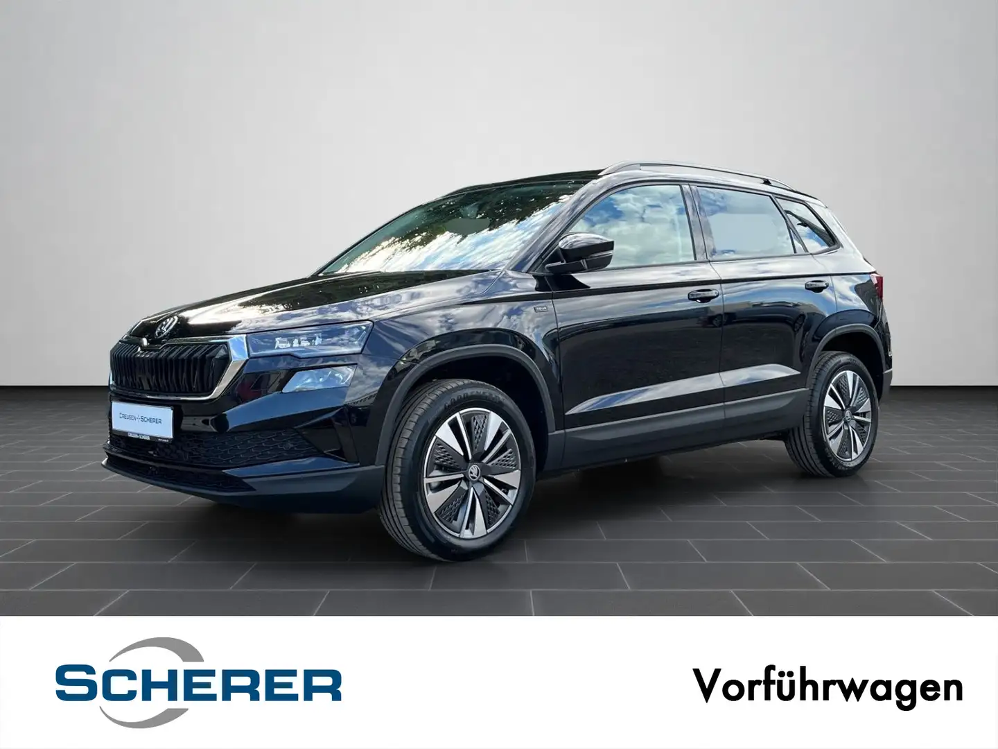 Skoda Karoq KAROQ        SELECTS110/1.5A7F Schwarz - 1