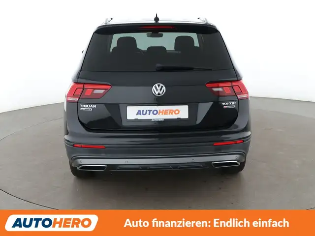 Volkswagen Tiguan Allspace view 5