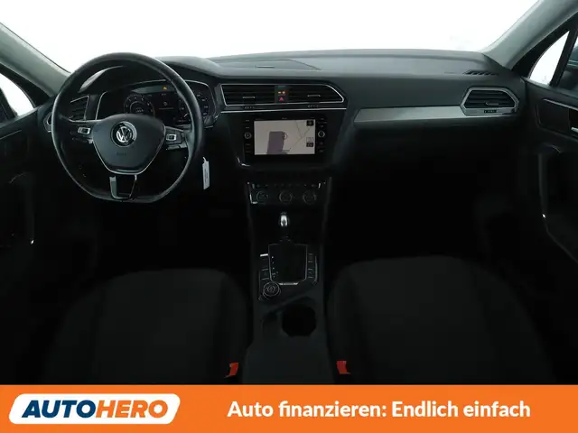 Volkswagen Tiguan Allspace view 12
