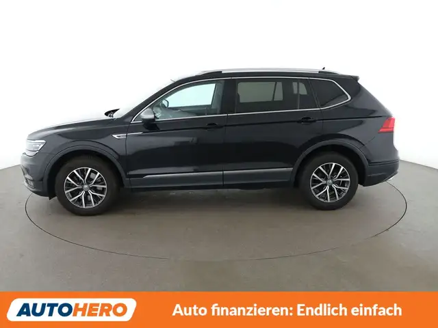 Volkswagen Tiguan Allspace view 3