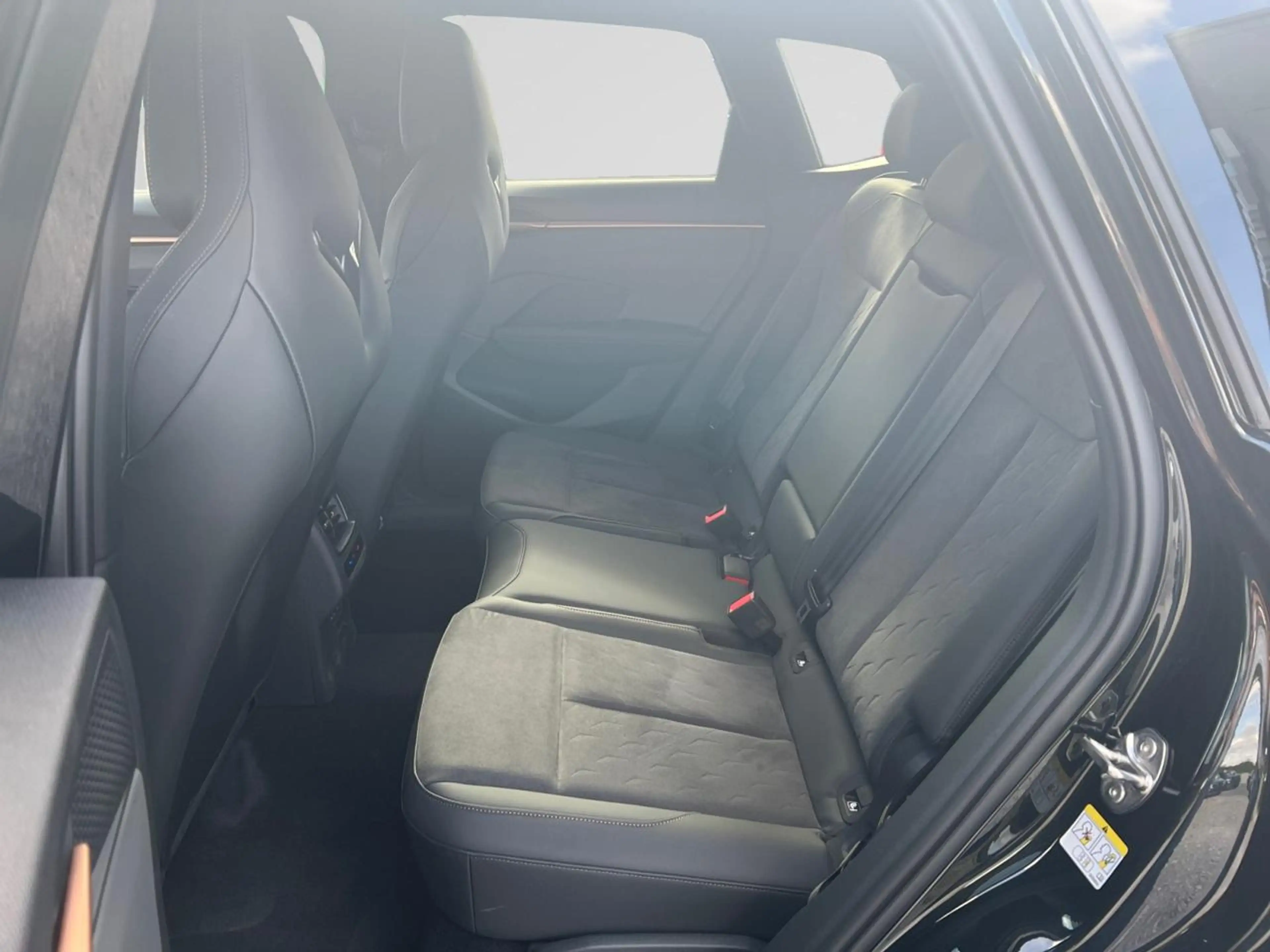 CUPRA Terramar Terramar e-Hybrid 1.5 Business DSG (150 kW) — photo 12