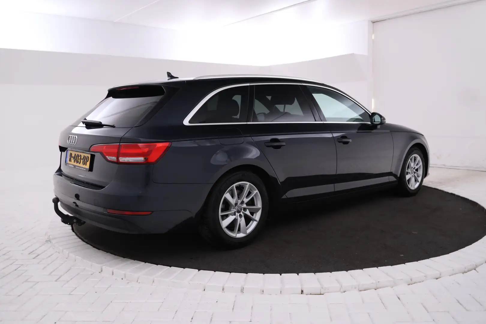 Audi A4 Avant 2.0 TDI Design Pro Line Plus Automaat, B&O s Bleu - 2