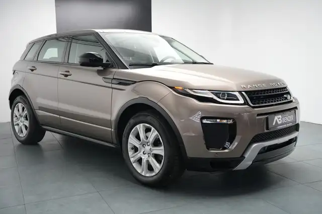 Land Rover Range Rover Evoque view 5