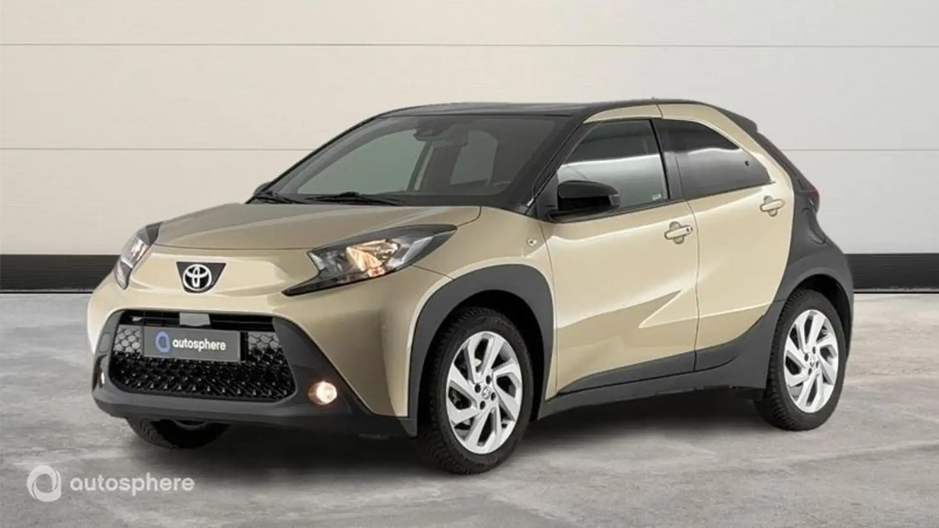 Toyota Aygo X 1.0 VVT-i 72ch Design - 1