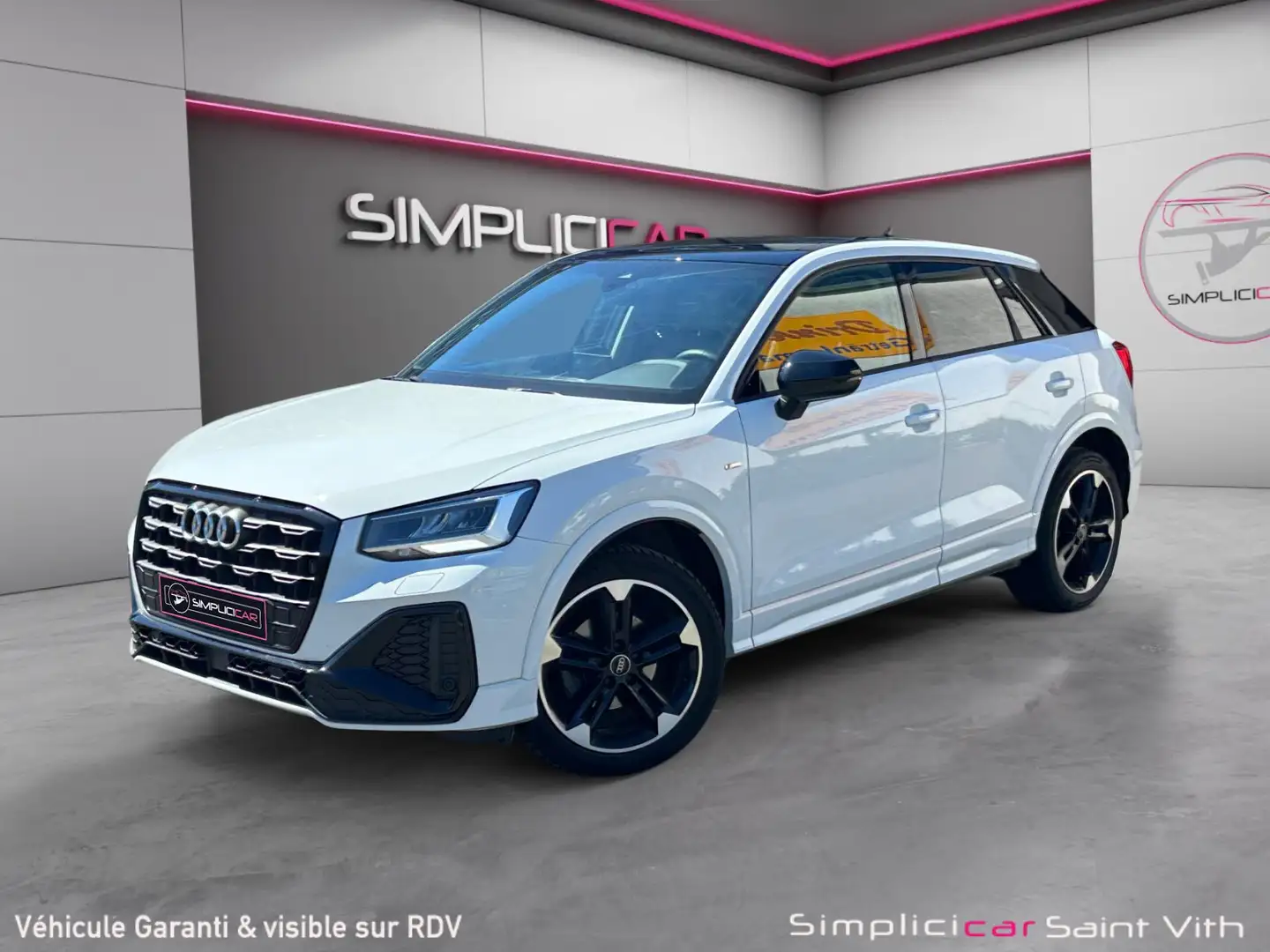 Audi Q2 S line Weiß - 1